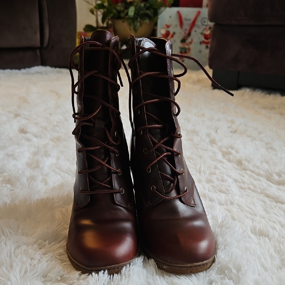 Timberland Women's Dark Brown Heeled Boots
